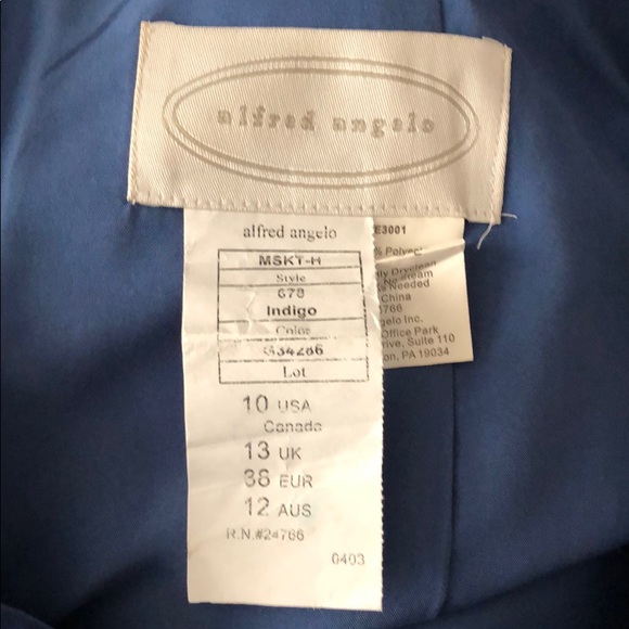 Alfred Angelo two piece bridesmaid dress. - Picture 5 of 6